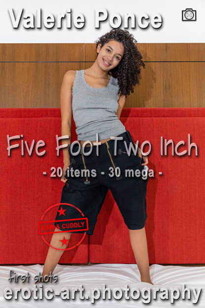 Valerie Ponce, 5Ft2In, FirstShots, 20 items, 30 mega, eARTfoto, the art of Jay Gee