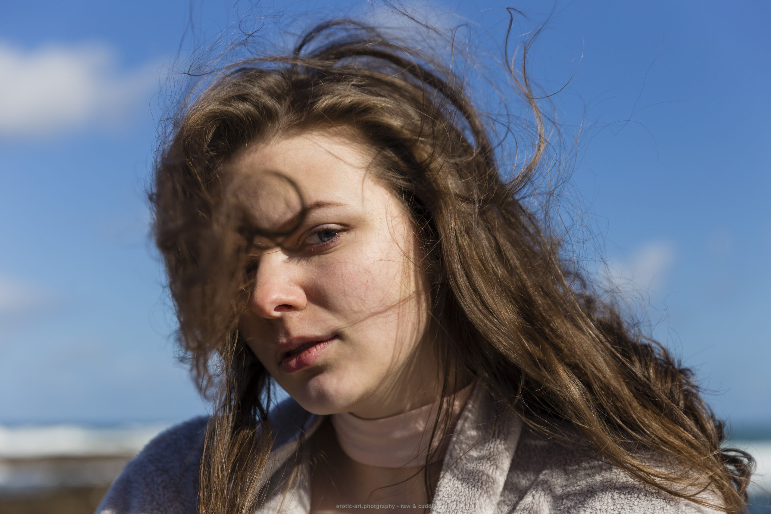 Elba Gin - Goddess, a summer luv - Image 5