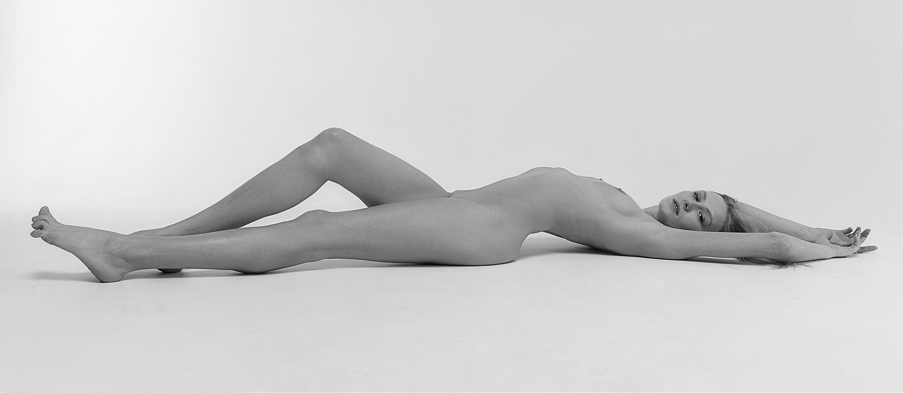 Mari Anne, model on eARTfoto the art of Jay Gee